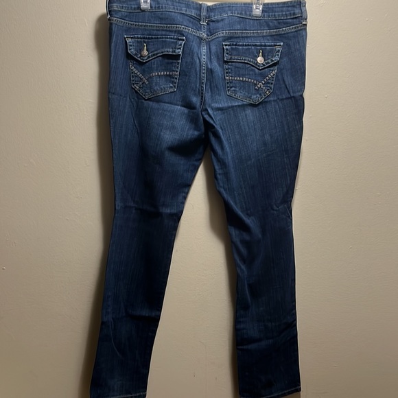 Women’s Decree Jeans - Picture 4 of 5
